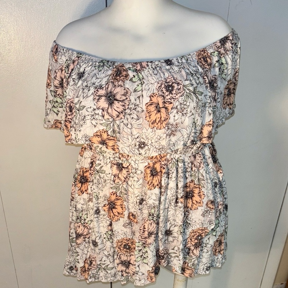 Torrid Cold Shoulder Crinkle Gauze Top, size 2x